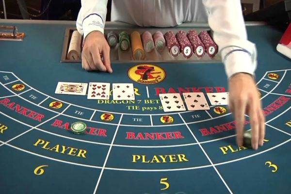 Hướng dẫn chơi baccarat online cho người mới
